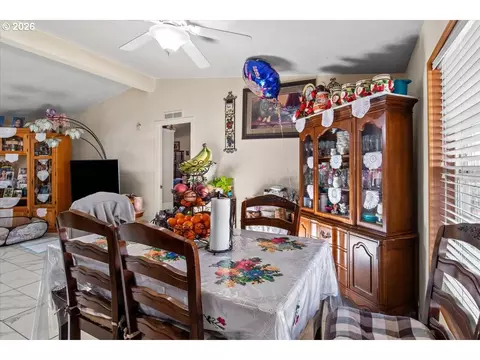 Dining - 786 Hoffman Rd, Salem, OR 97301 photo 3 of 3