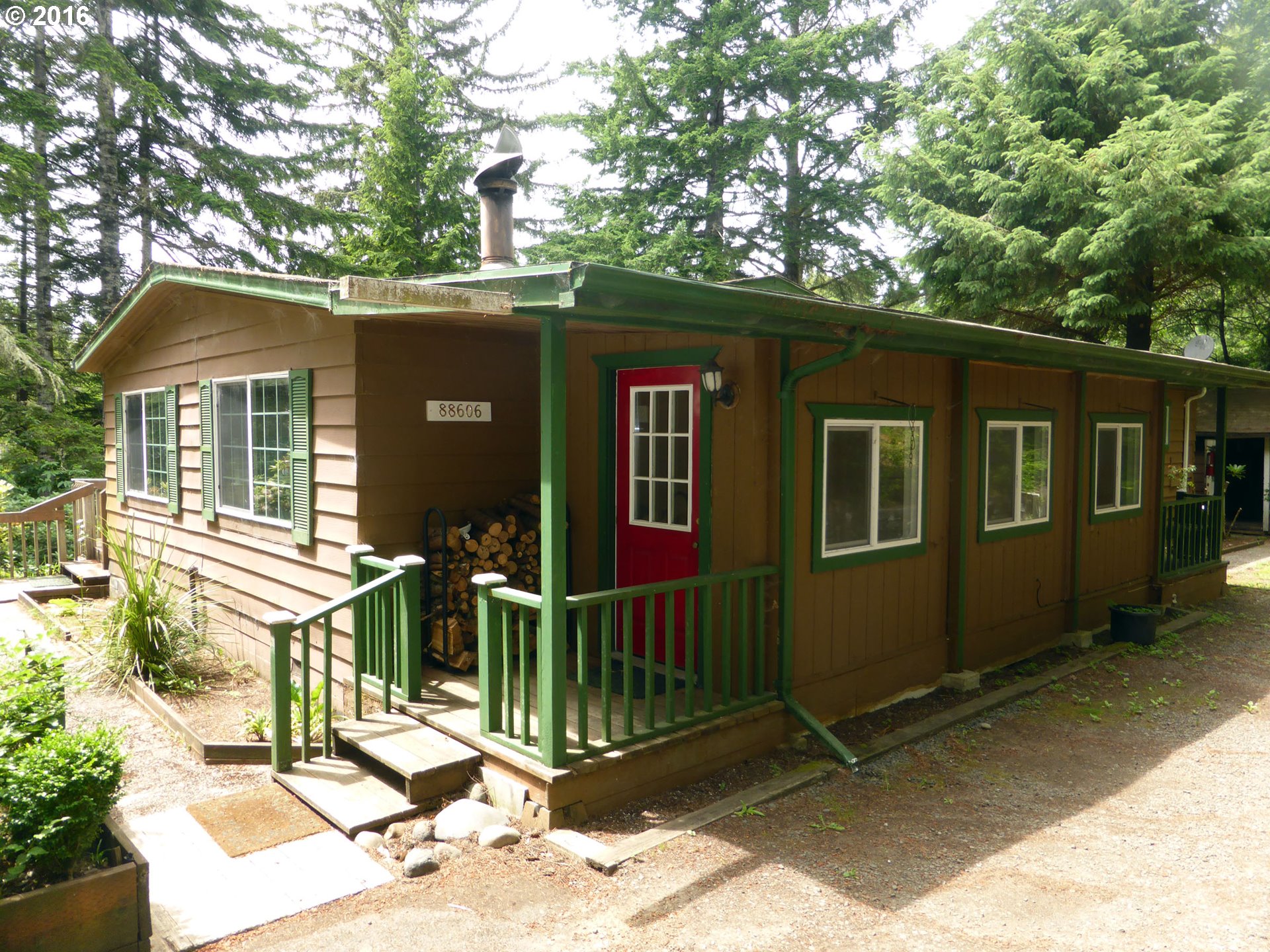 88606 Collard Rd, Florence, OR 97439 photo 1