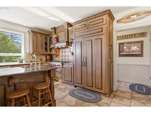 Kitchen - 2910 SE 282nd Ct, Camas, WA 98607 photo 7 of 8