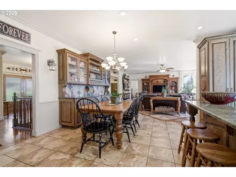 Dining - 2910 SE 282nd Ct, Camas, WA 98607 photo 3 of 4