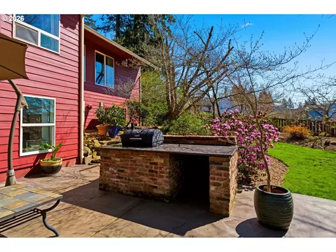 Exterior - 2910 SE 282nd Ct, Camas, WA 98607 photo 5 of 8