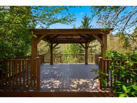 Exterior - 2910 SE 282nd Ct, Camas, WA 98607 photo 7 of 8