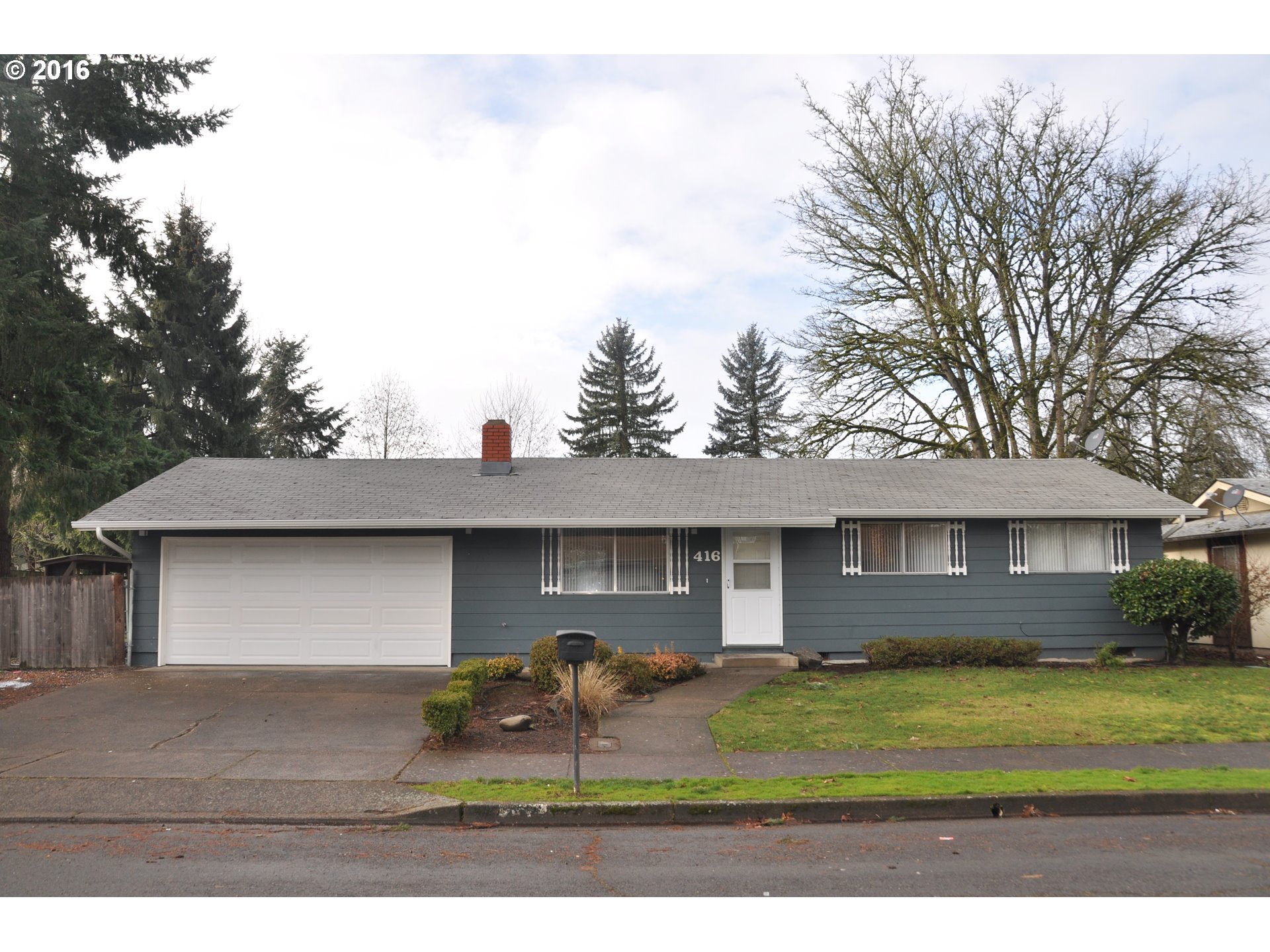 416 S 44th St, Springfield, OR 97478 photo 1