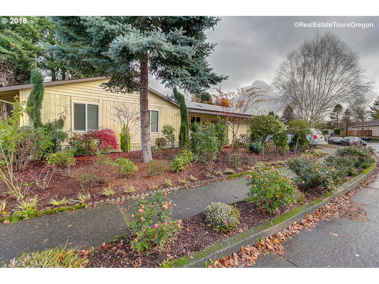 2030 SE Paloma Dr, Gresham, OR 97080 photo 1