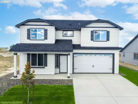 878 Yoss Pl, Cottage Grove, OR 97424