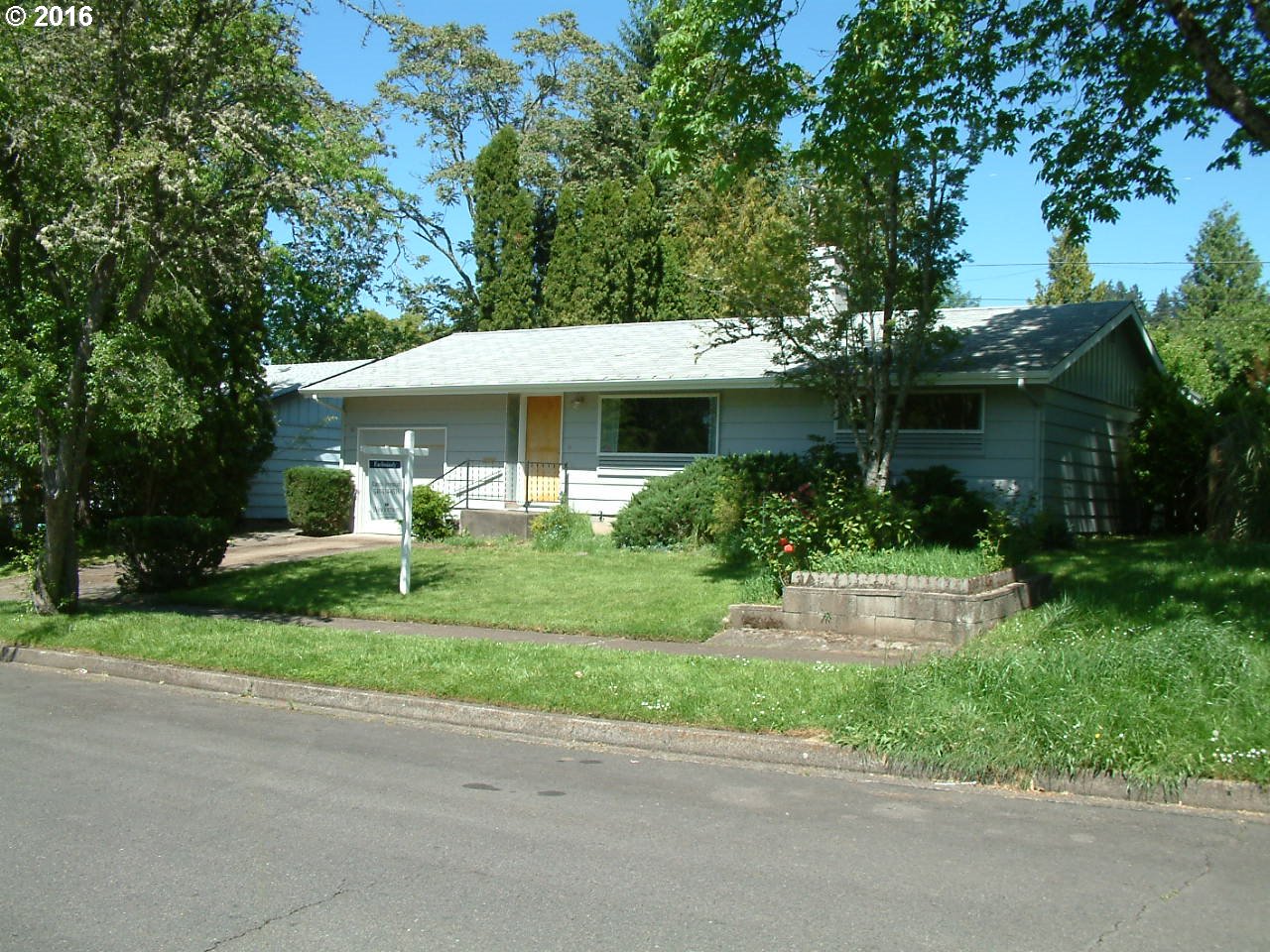 3415 Harris St, Eugene, OR 97405 photo 1