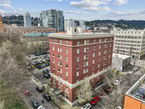 1005 SW Park Ave #203, Portland, OR 97205