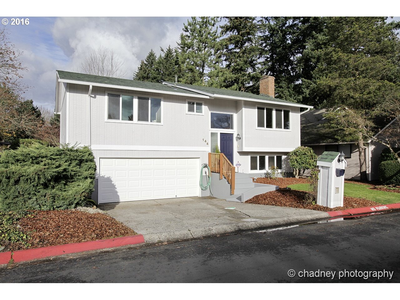 144 SE 205th Pl, Gresham, OR 97030 photo 1