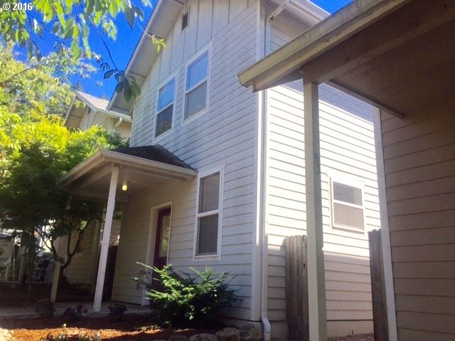 49 Lawrence St, Eugene, OR 97401 photo 1