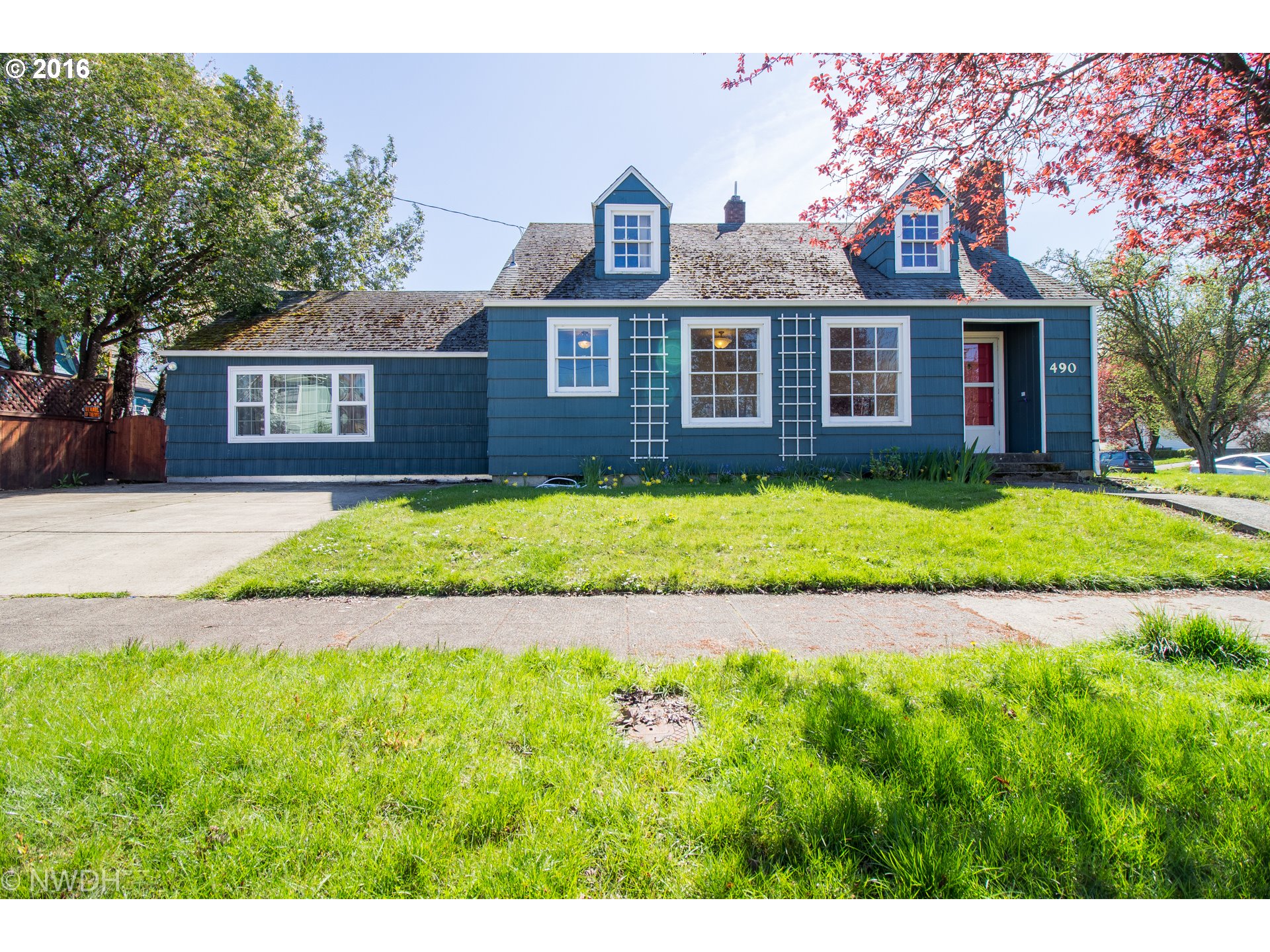 490 W 17th Ave, Eugene, OR 97401 photo 1