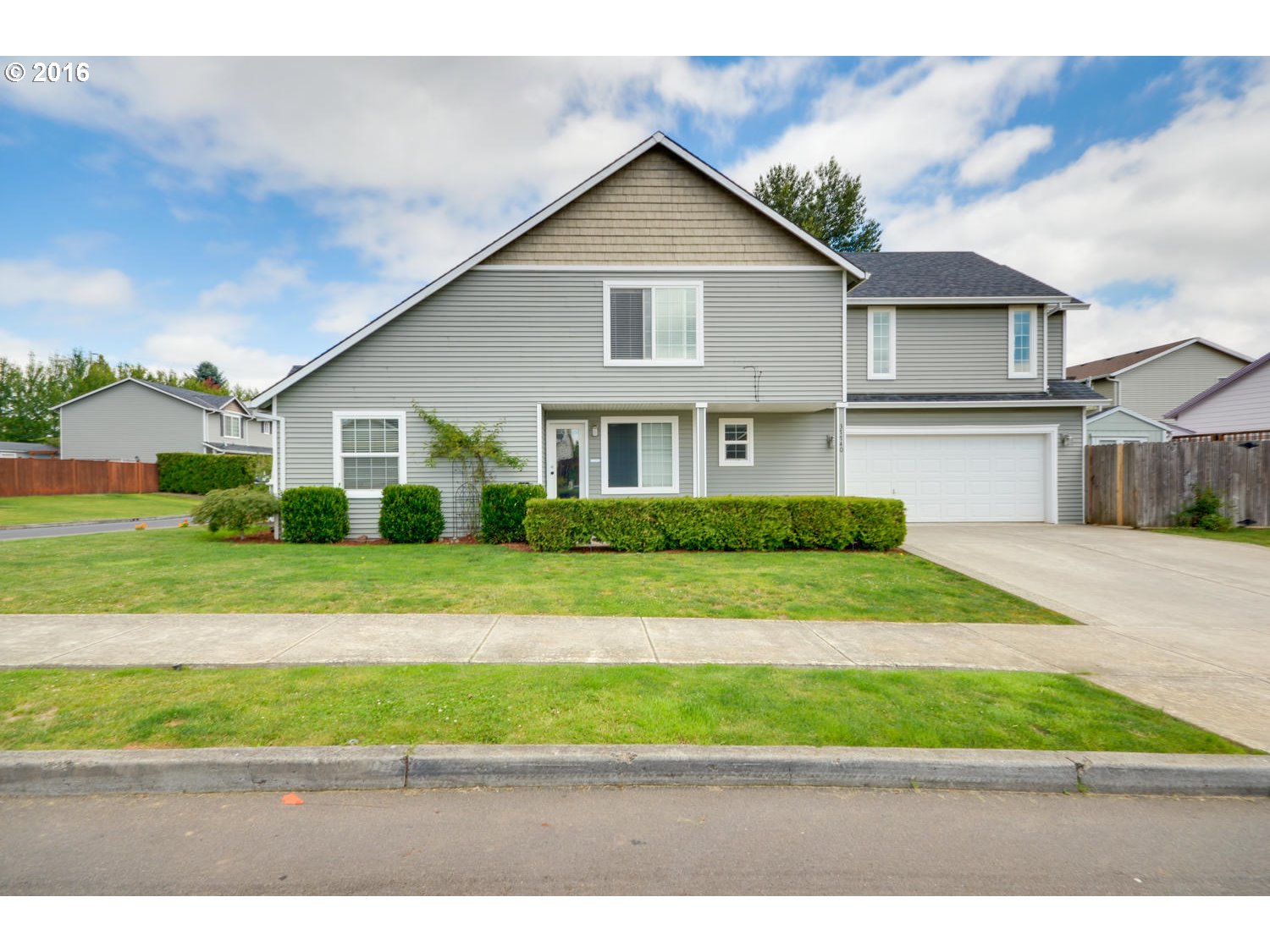 37740 Lawson Ct, Sandy, OR 97055 photo 1
