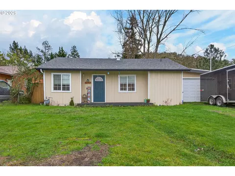 1543 NE Hollis St, Roseburg, OR 97470