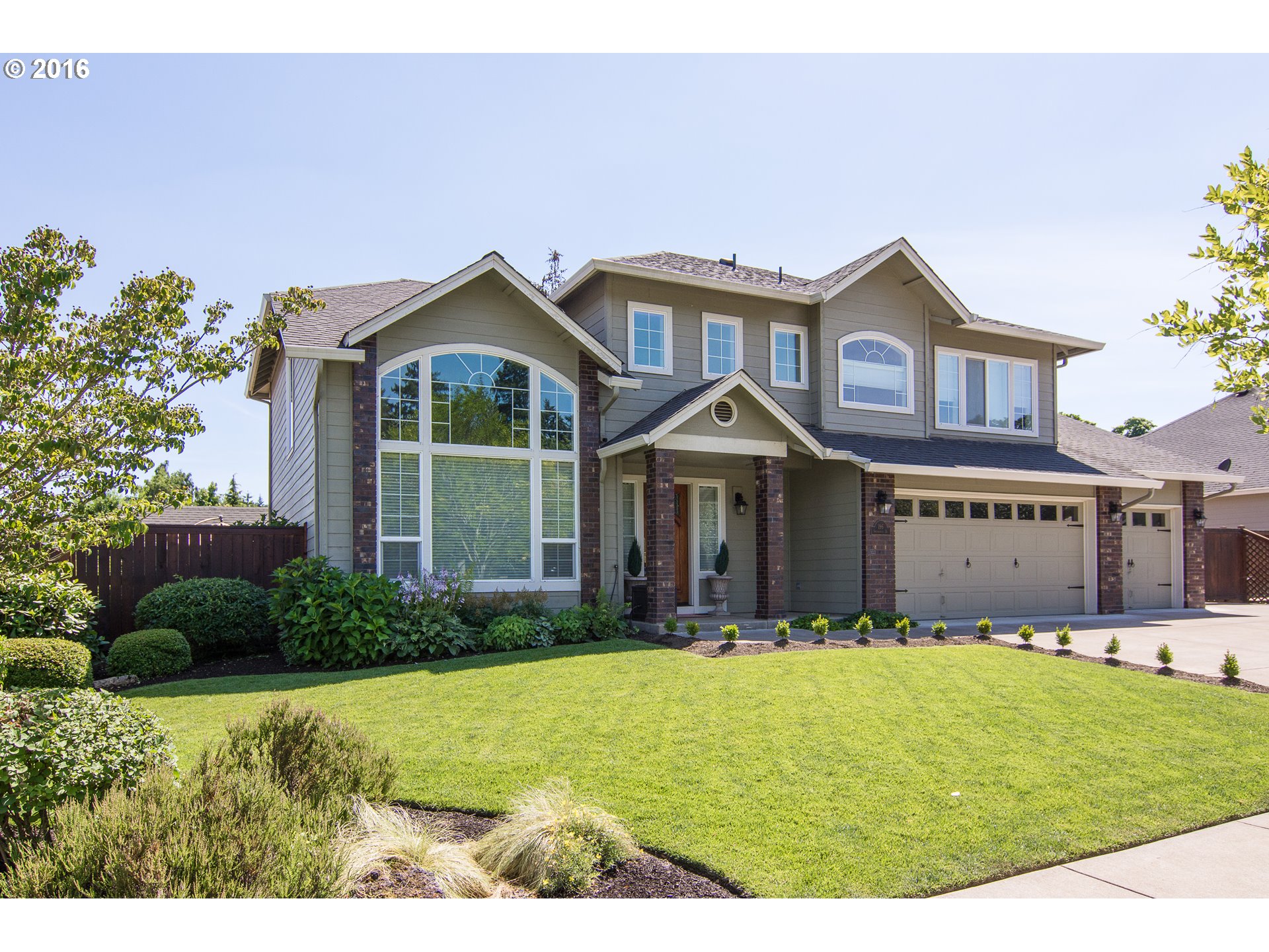 196 Springwood Dr, Eugene, OR 97404 photo 1