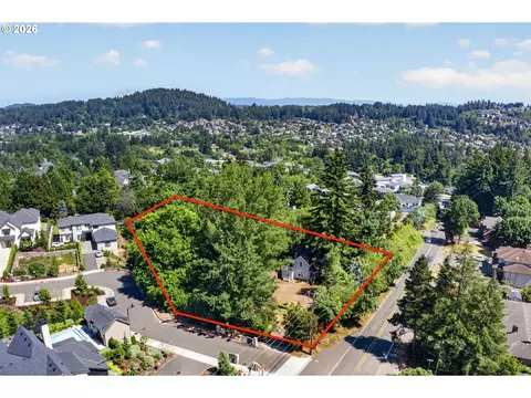 12510 SE Mt Scott Blvd, Happy Valley, OR 97086