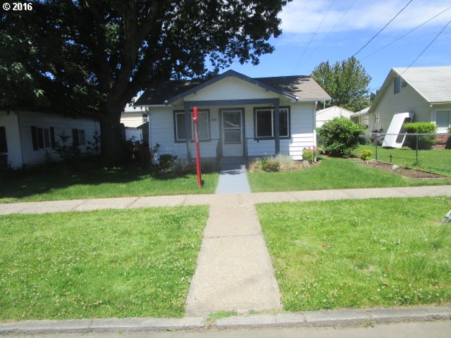 505 E 3rd St, Newberg, OR 97132 photo 1