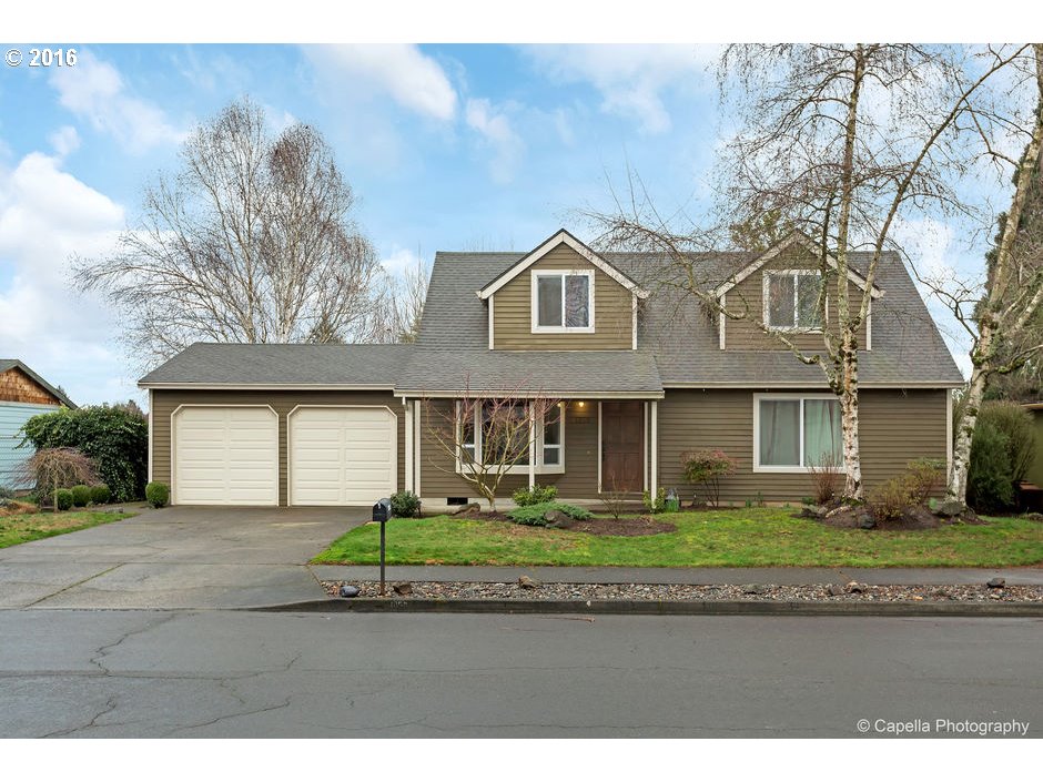 1850 SE Hale Dr, Gresham, OR 97080 photo 1