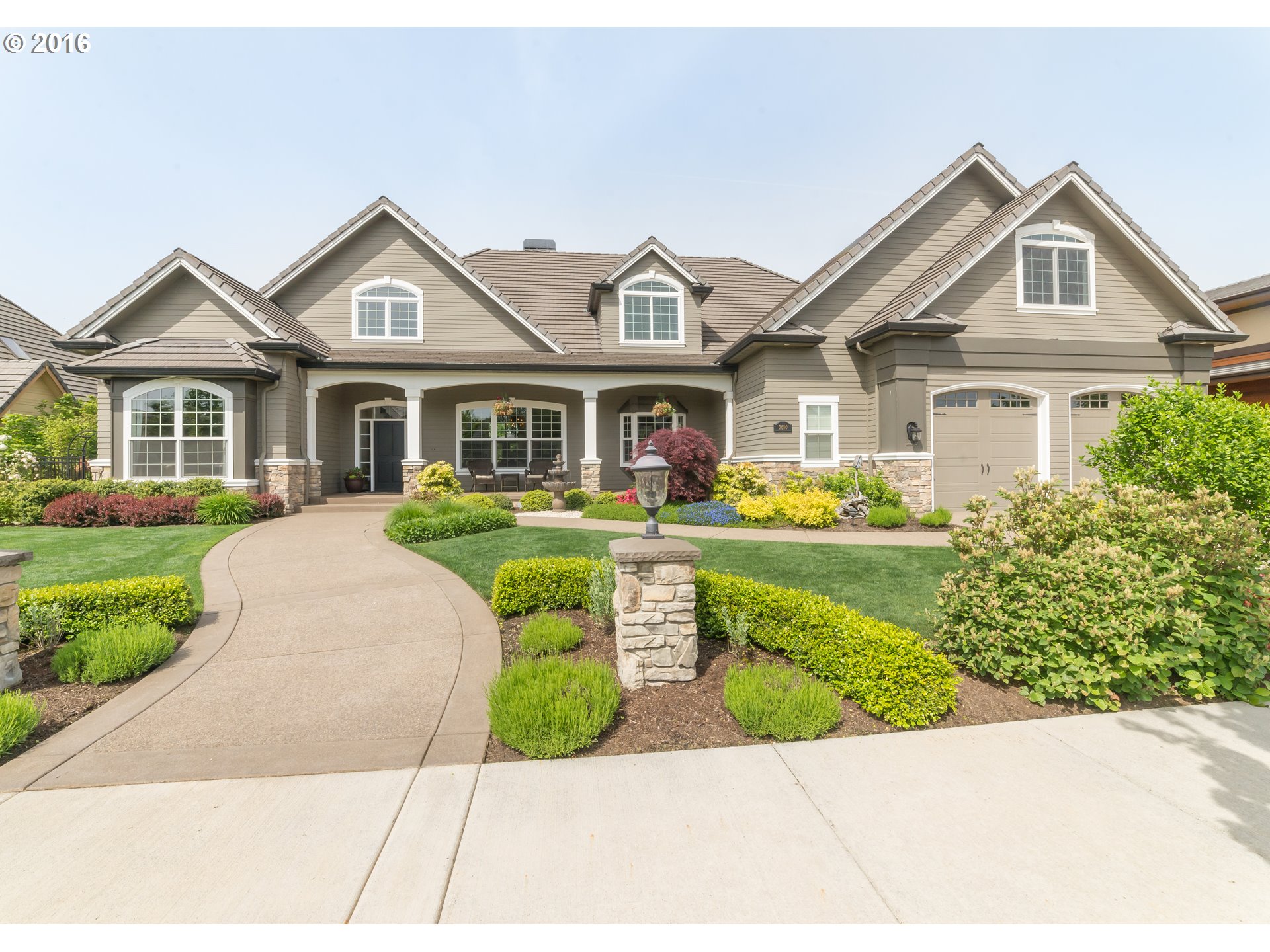 3680 Meadow View Dr, Eugene, OR 97408 photo 1