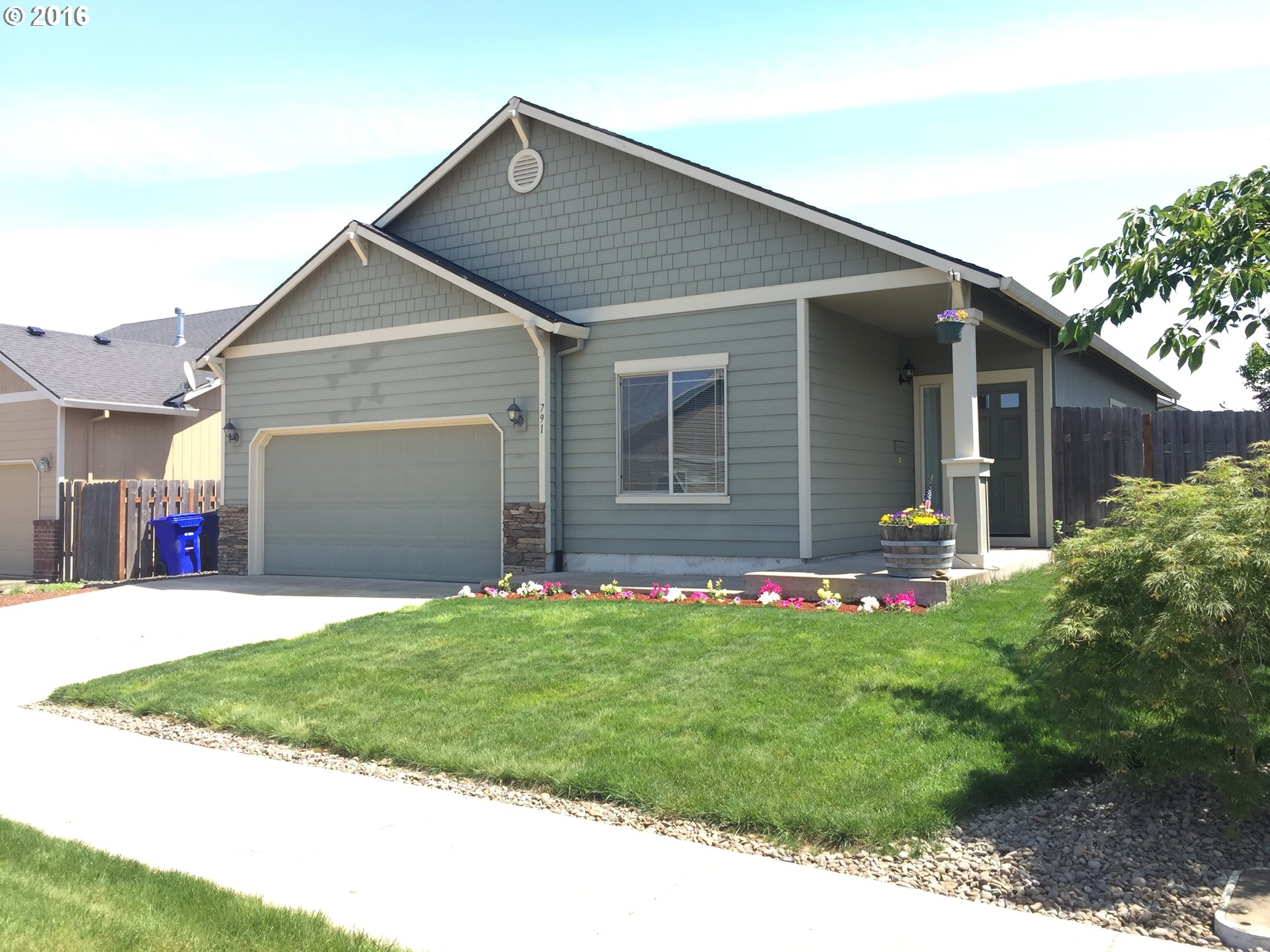 791 Mary Dr, Molalla, OR 97038 photo 1