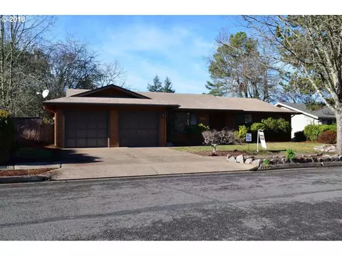 2238 Blackburn St, Eugene, OR 97405 photo 1