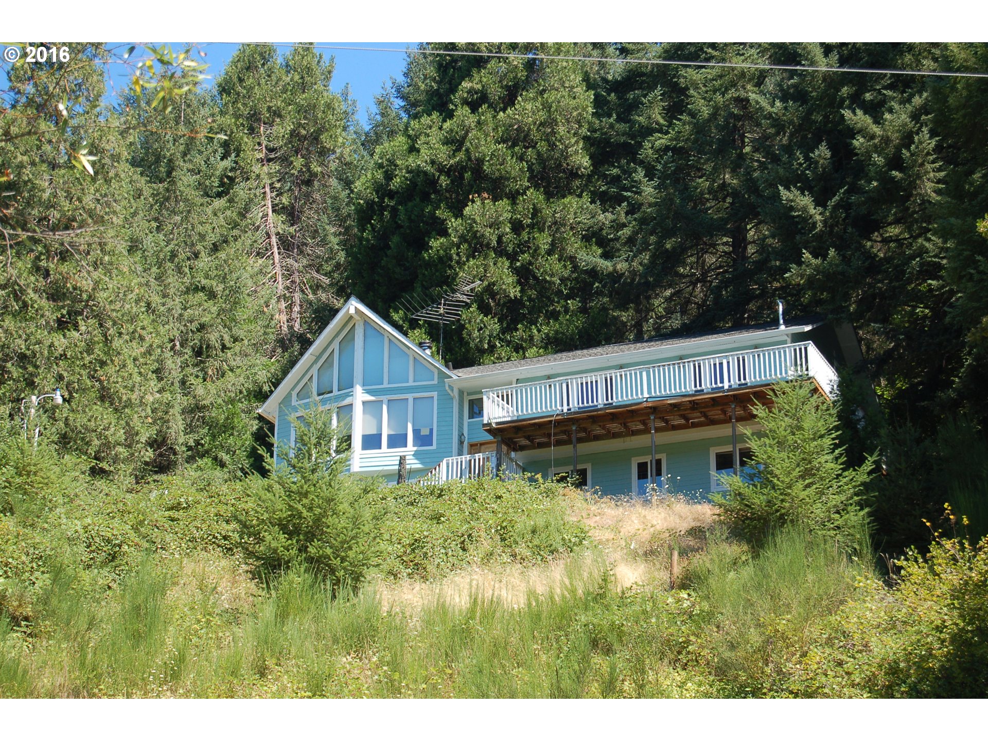 18059 Tyee Rd, Umpqua, OR 97486 photo 1