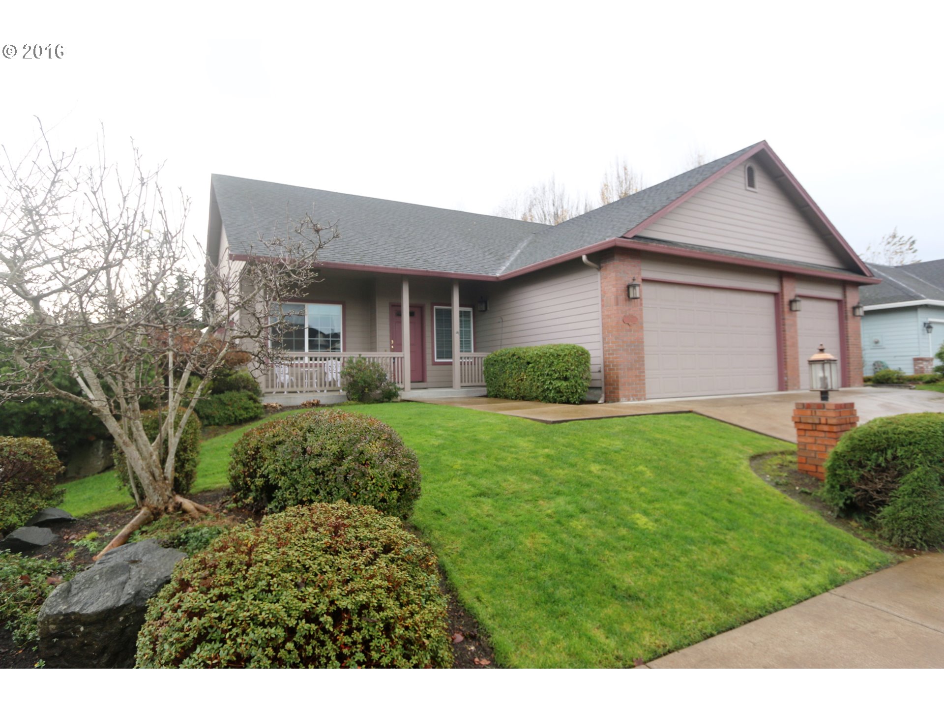 958 Leonards Way, Eugene, OR 97404 photo 1