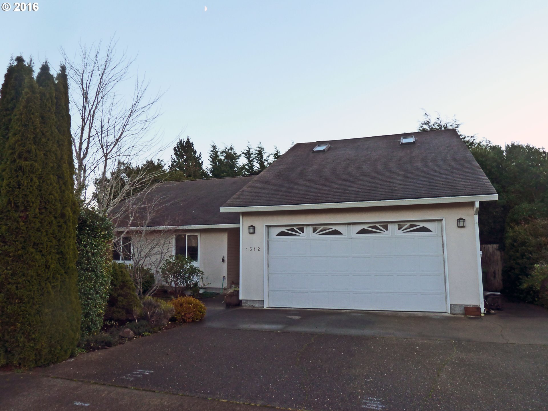 1512 Myrtle Loop, Florence, OR 97439 photo 1