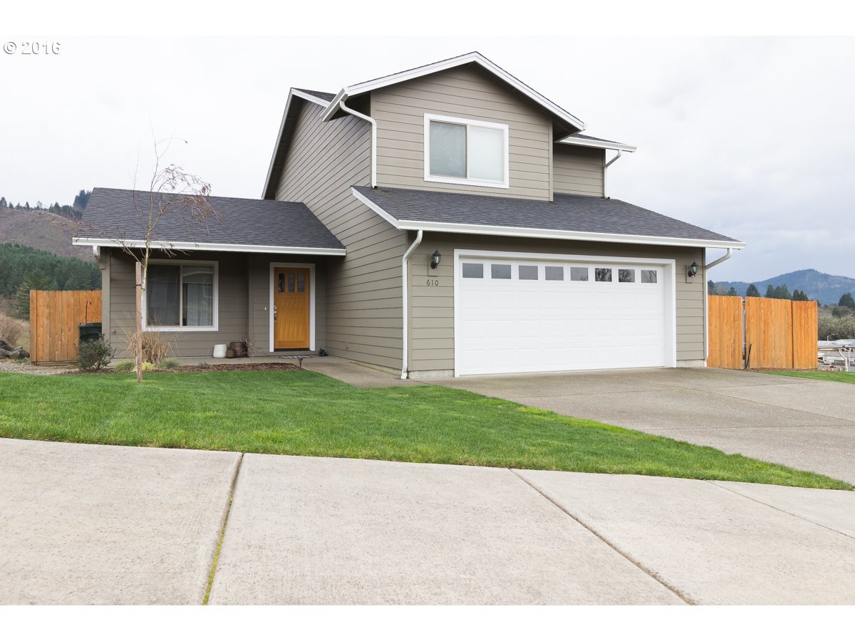 610 Brooks Loop, Sutherlin, OR 97479 photo 1