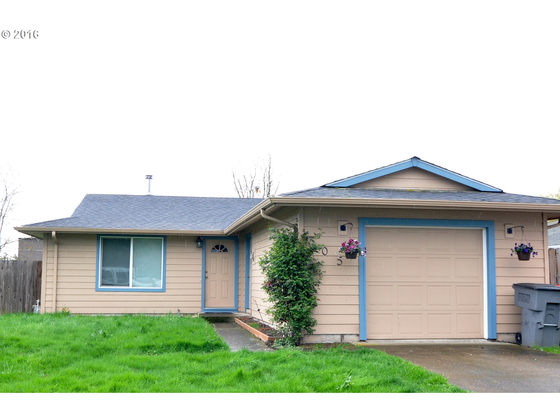 305 E Third St, Amity, OR 97101 photo 1