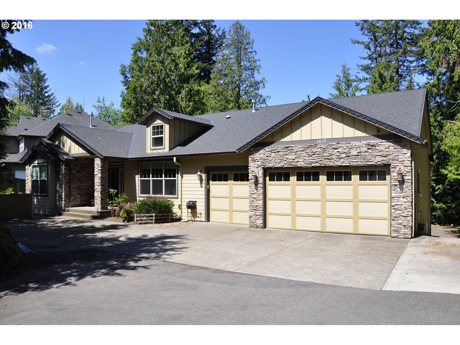 1419 SW 19th Dr, Gresham, OR 97080 photo 1