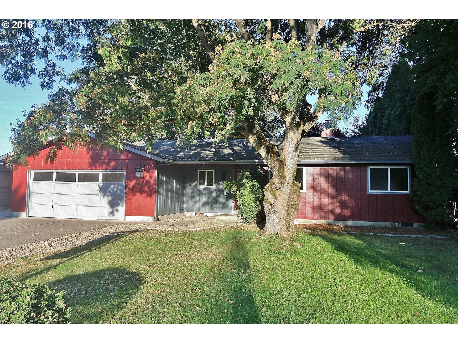 1890 Laveta Ln, Eugene, OR 97402 photo 1