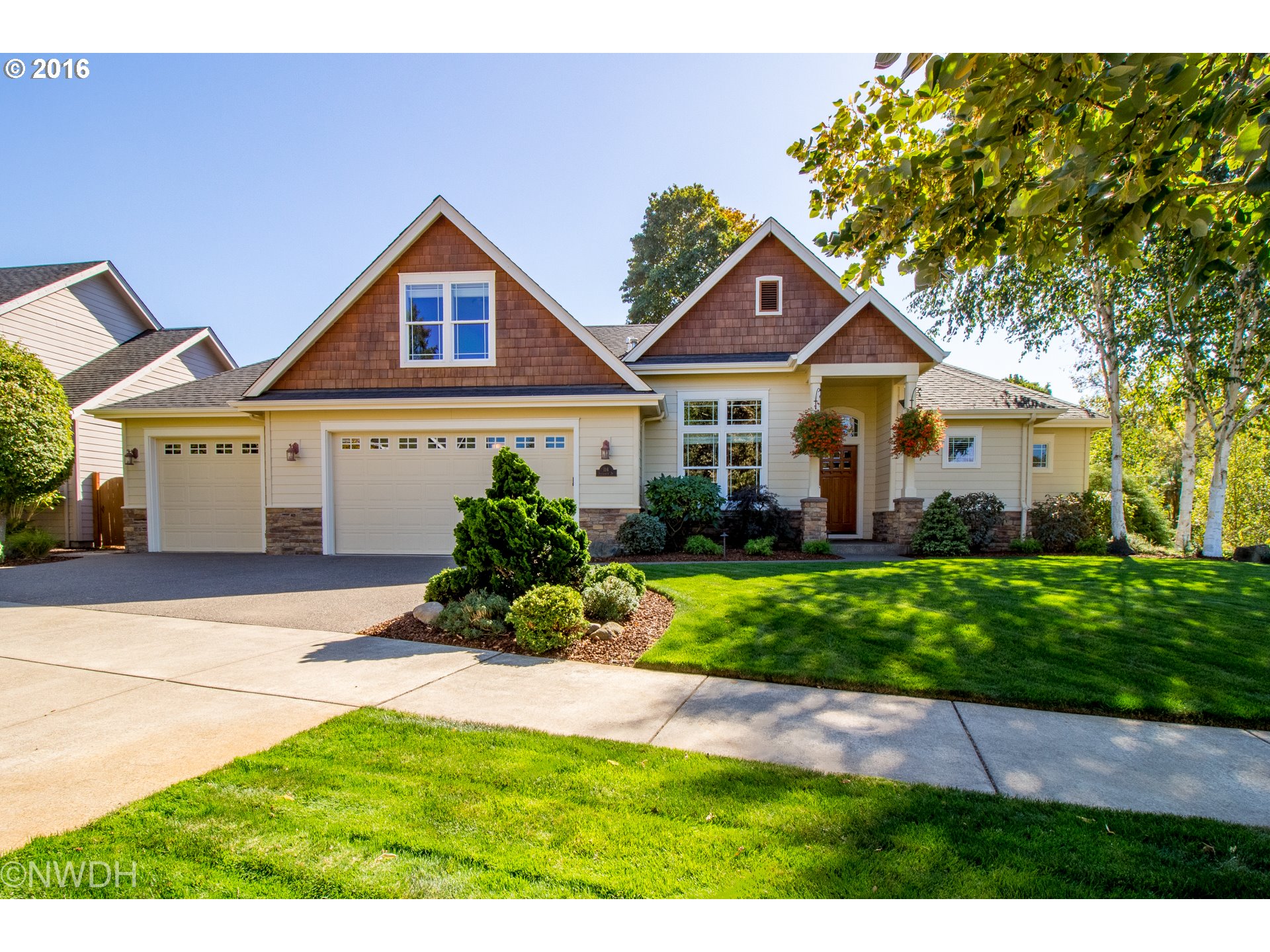 114 Springwood Dr, Eugene, OR 97404 photo 1