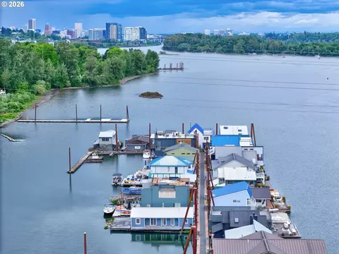 7720 S Macadam Ave #SLIP 16, Portland, OR 97219