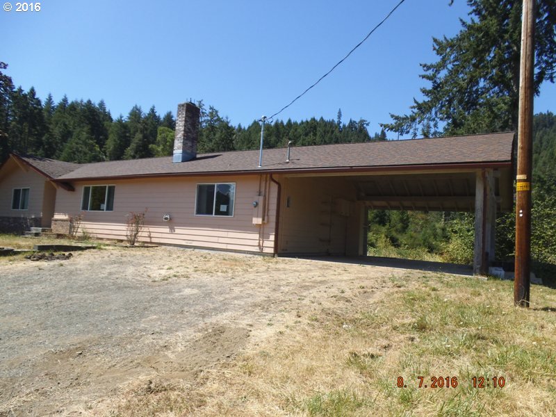 378 Conifer Ln, Glide, OR 97443 photo 1