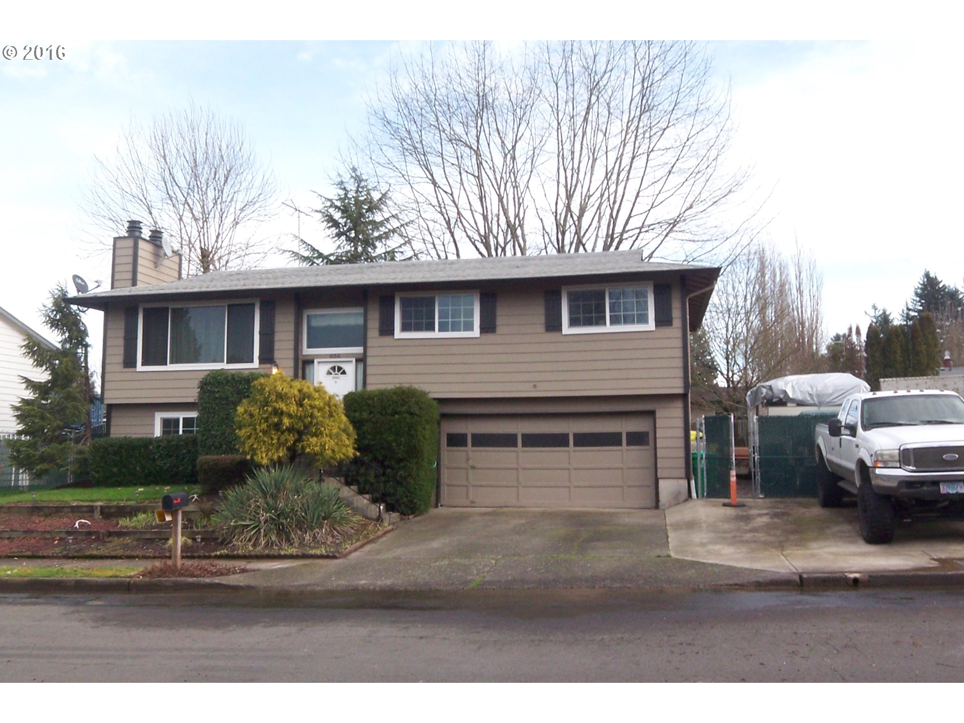 656 NE La Mesa Ct, Gresham, OR 97030 photo 1