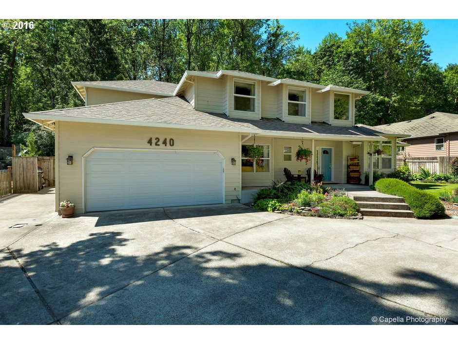 4240 Mapleton Dr, West Linn, OR 97068 photo 1