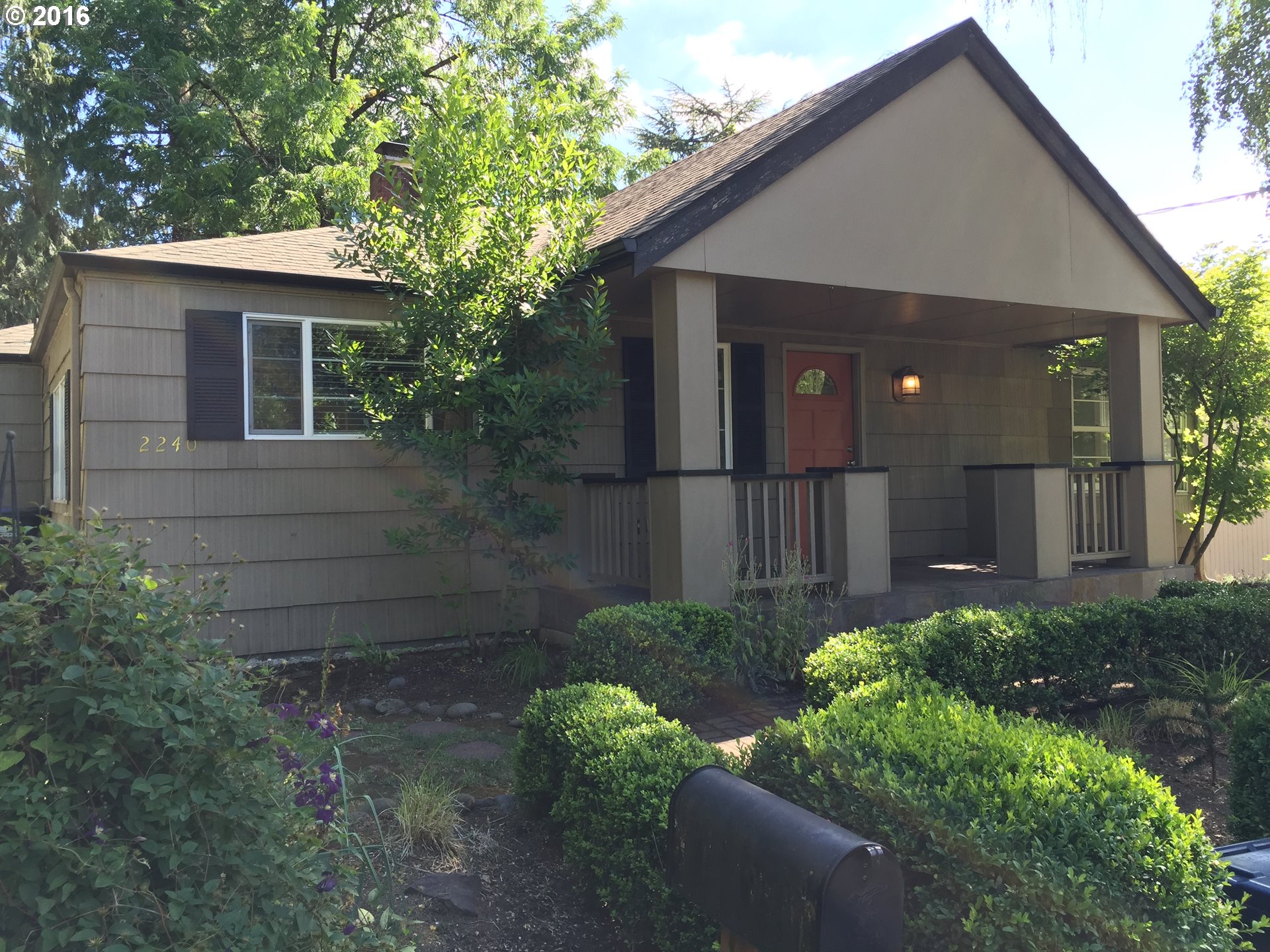 2240 Birch Ln, Eugene, OR 97403 photo 1