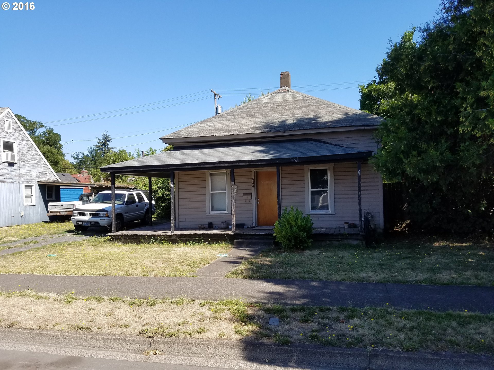 944 A St, Springfield, OR 97477 photo 1