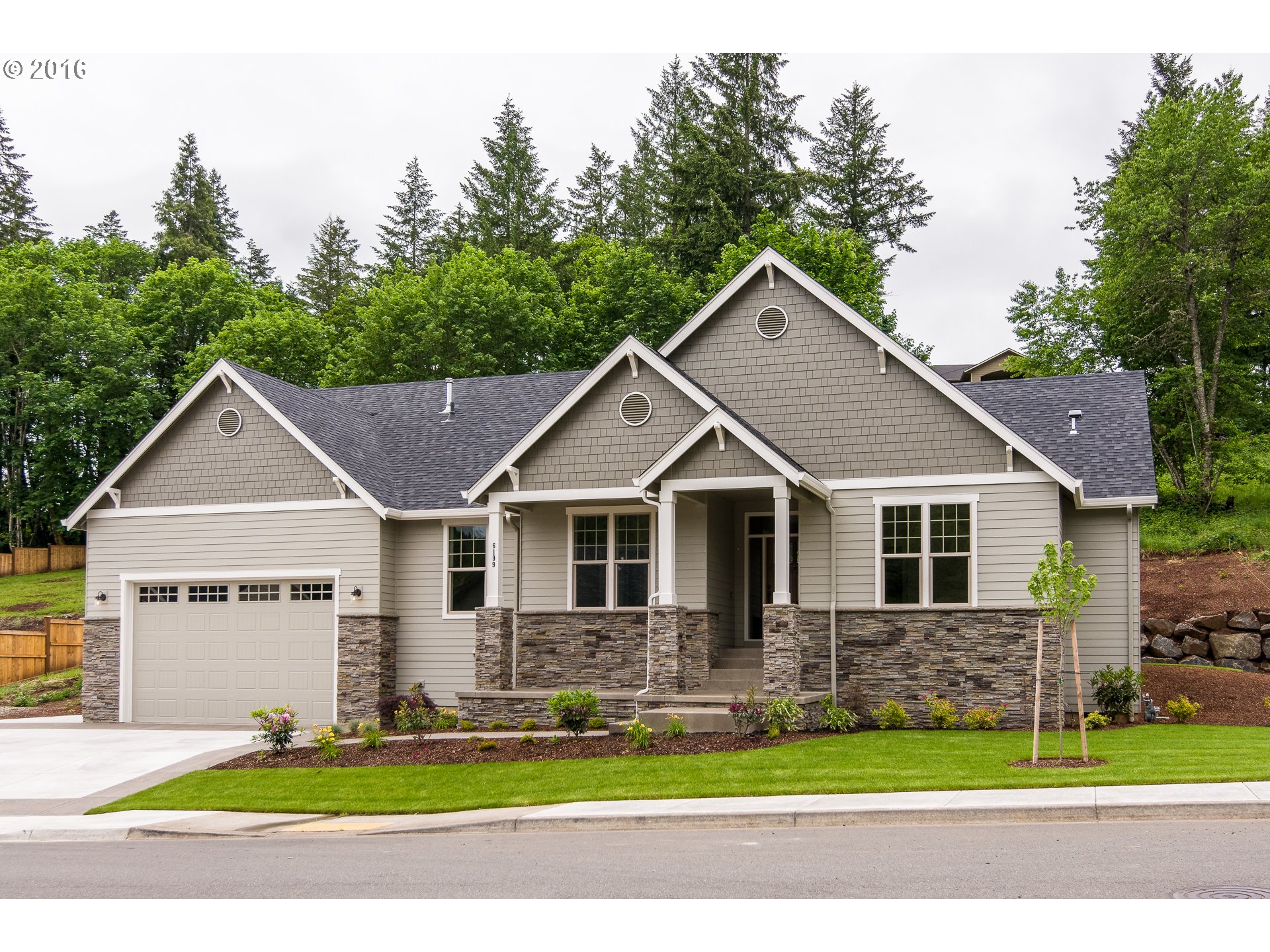 6199 Graystone Loop, Springfield, OR 97478 photo 1