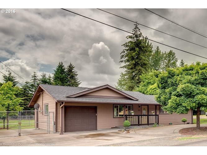 131 E 2nd St, Lafayette, OR 97127 photo 1