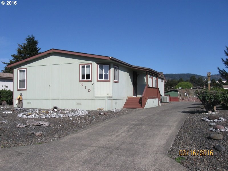 410 Smith Dr, Brookings, OR 97415 photo 1