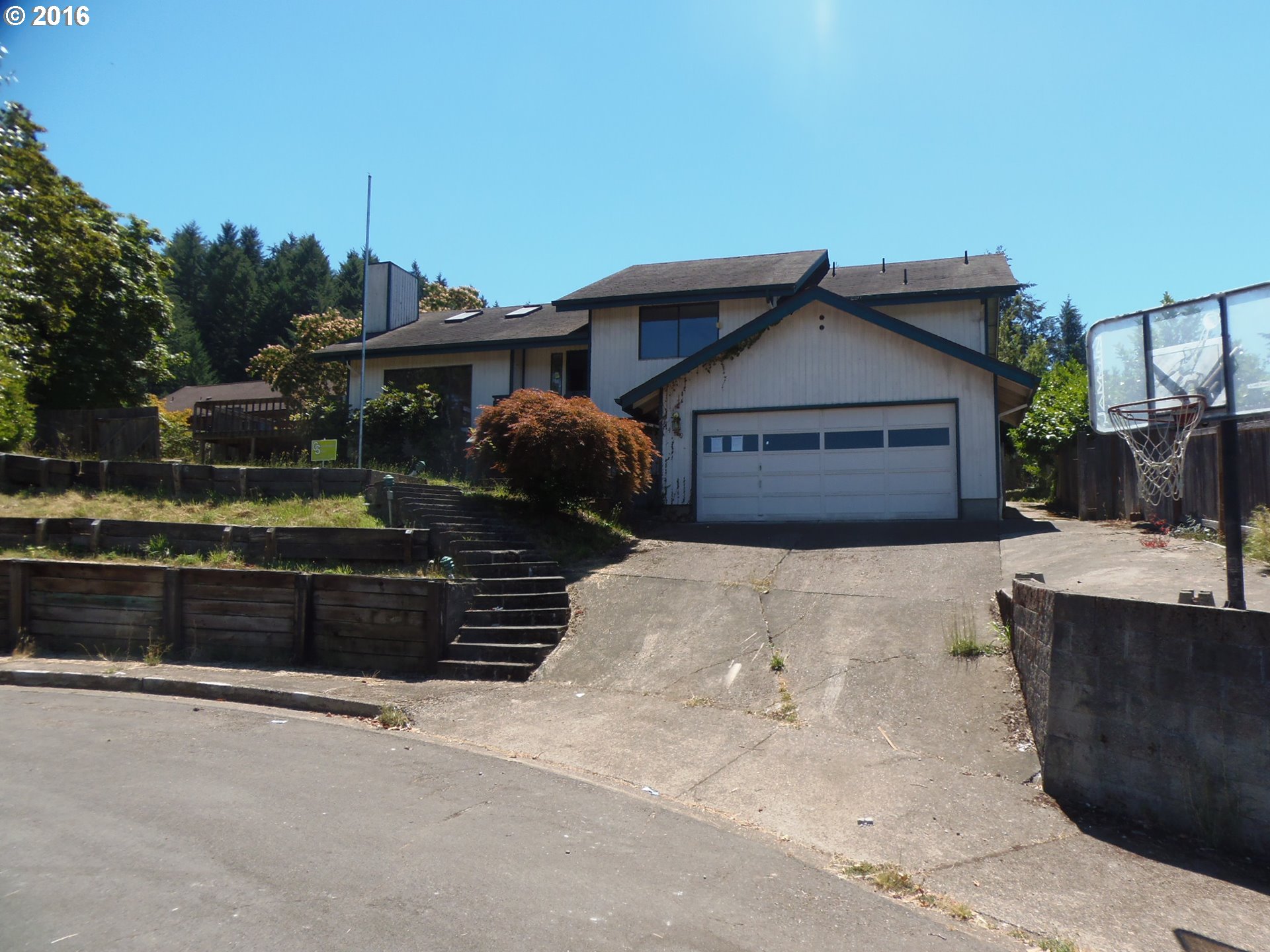 429 S 72nd St, Springfield, OR 97478 photo 1