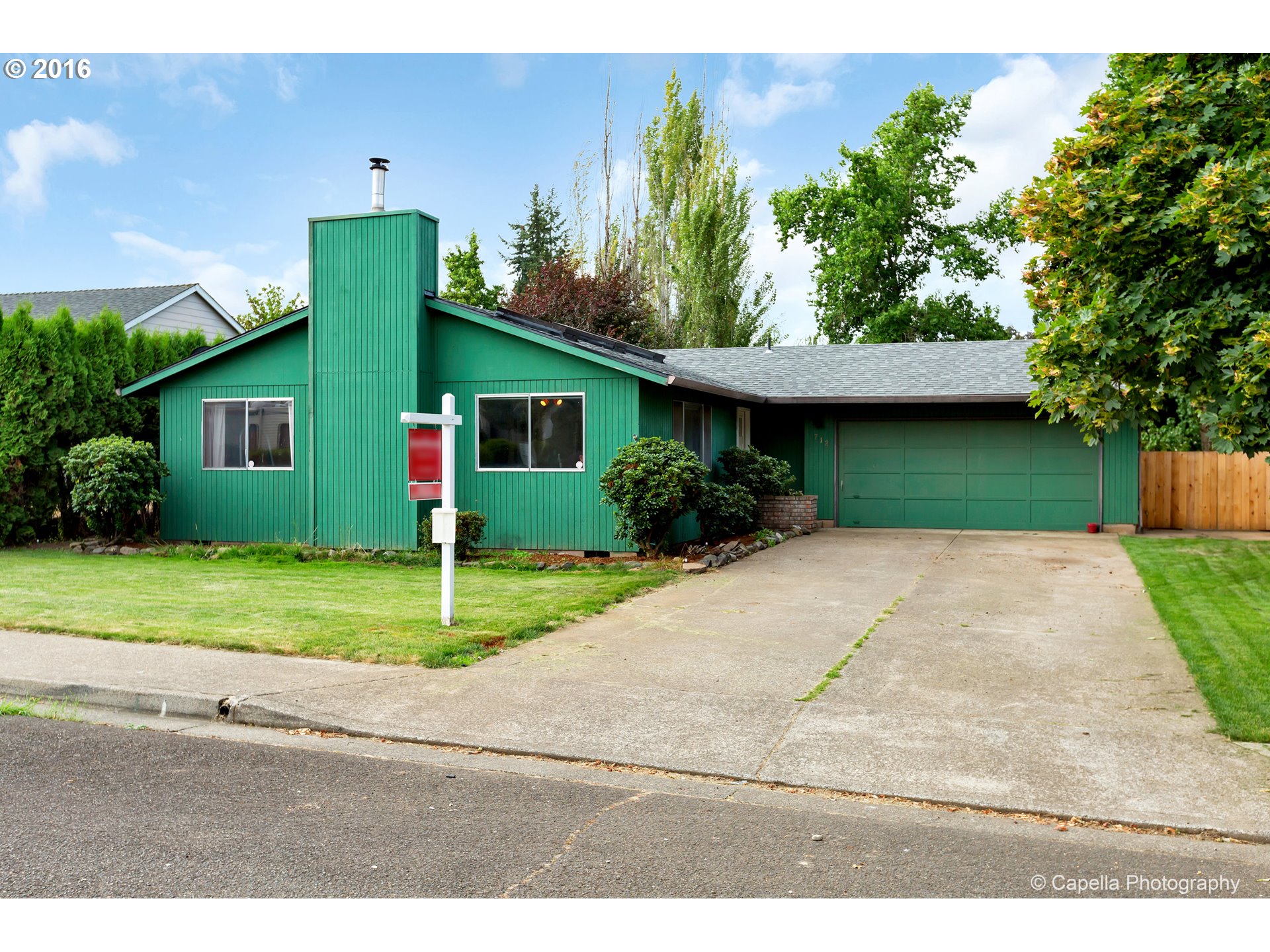 712 Oak St, Molalla, OR 97038 photo 1