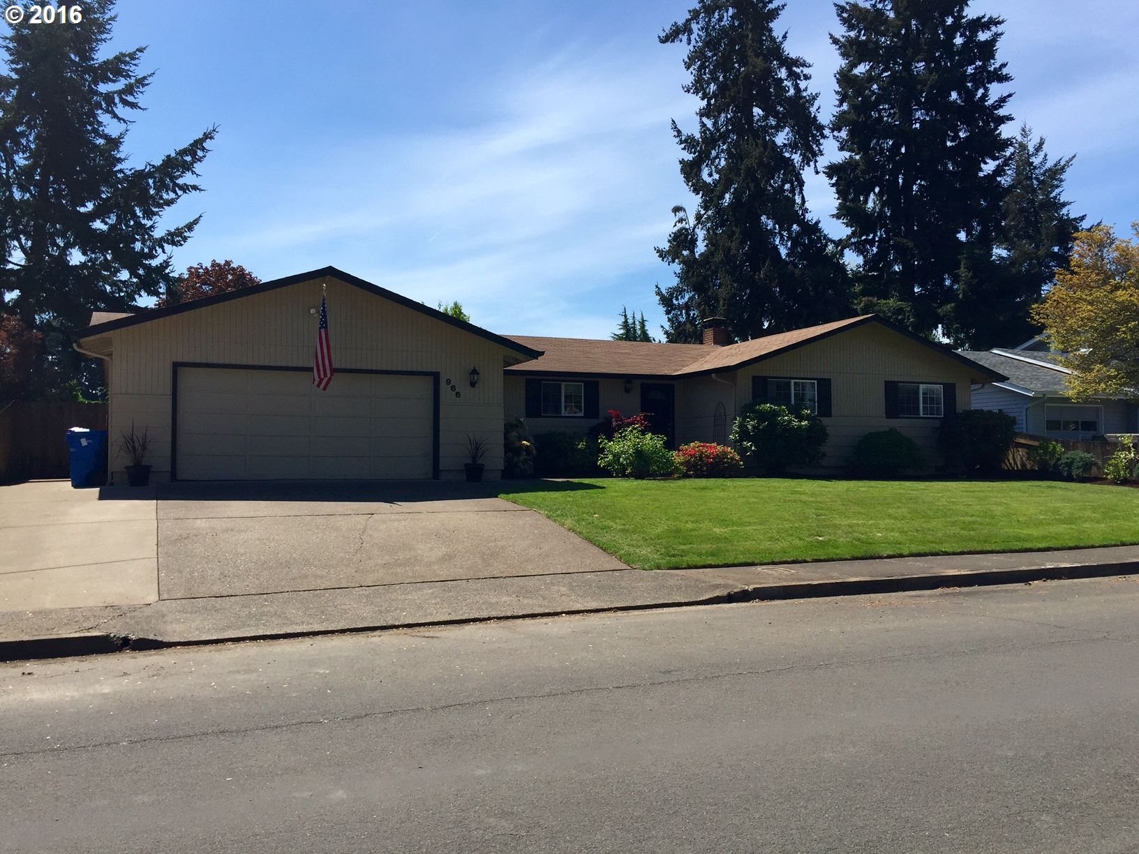 966 Travis Ave, Eugene, OR 97404 photo 1