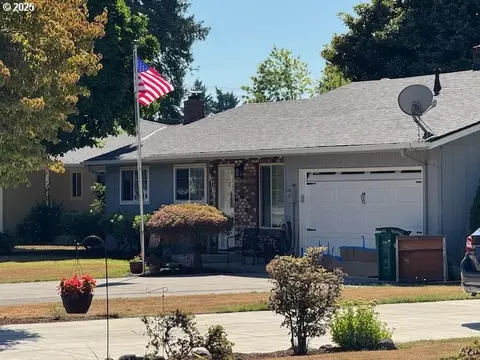 8164 SE Hartcliffe Ct, Milwaukie, OR 97267