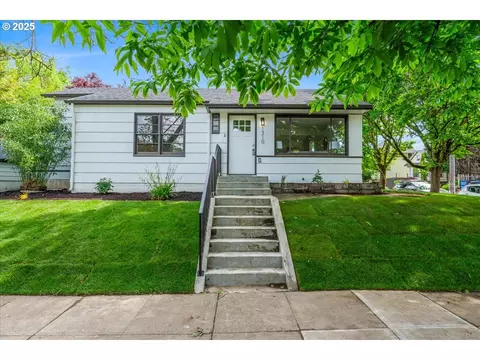 1310 SE Franklin St, Portland, OR 97202