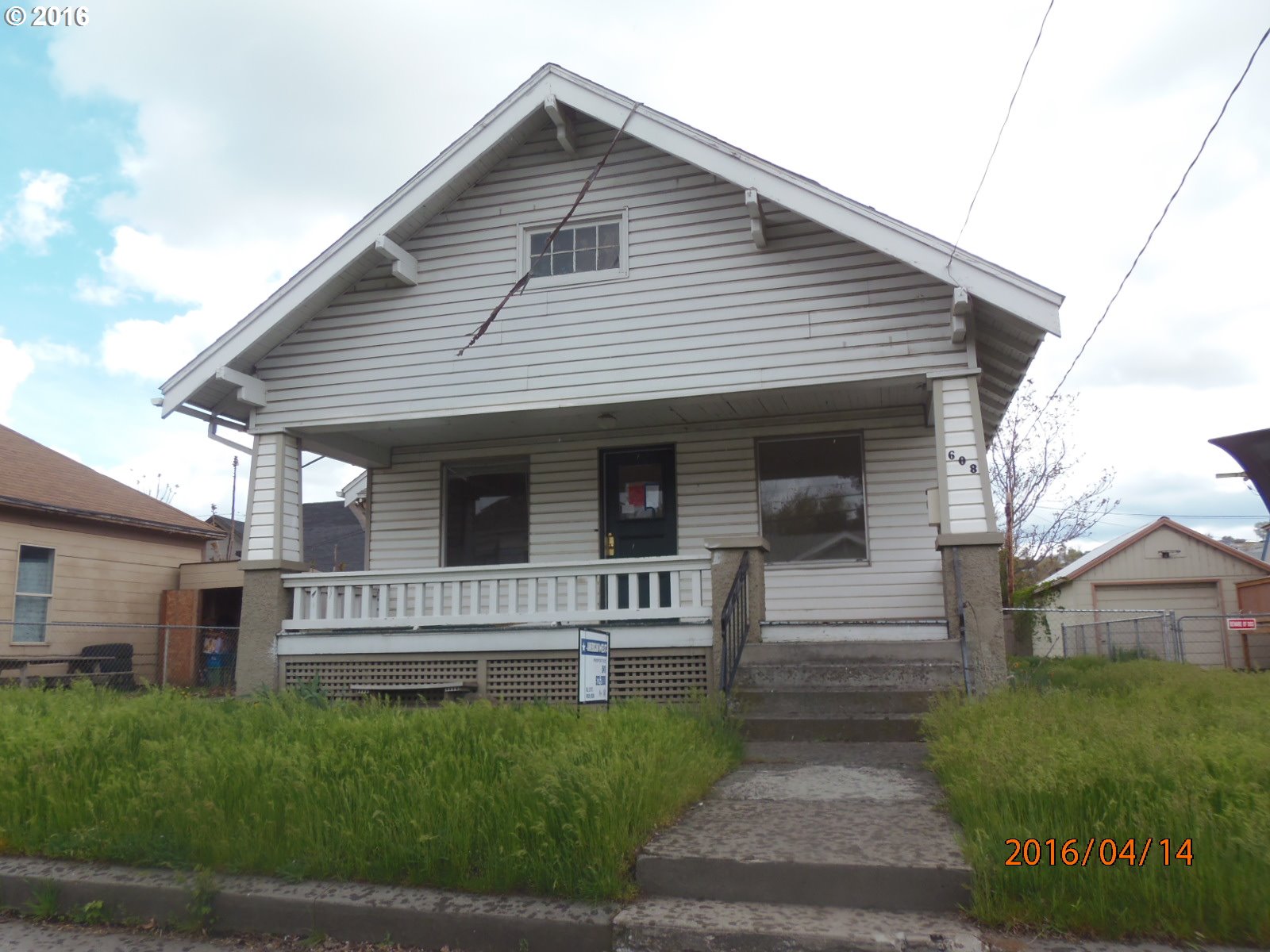 608 SW Court Ave, Pendleton, OR 97801 photo 1