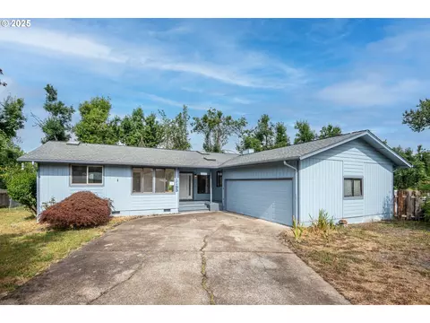 1193 Cedar Pl, Creswell, OR 97426