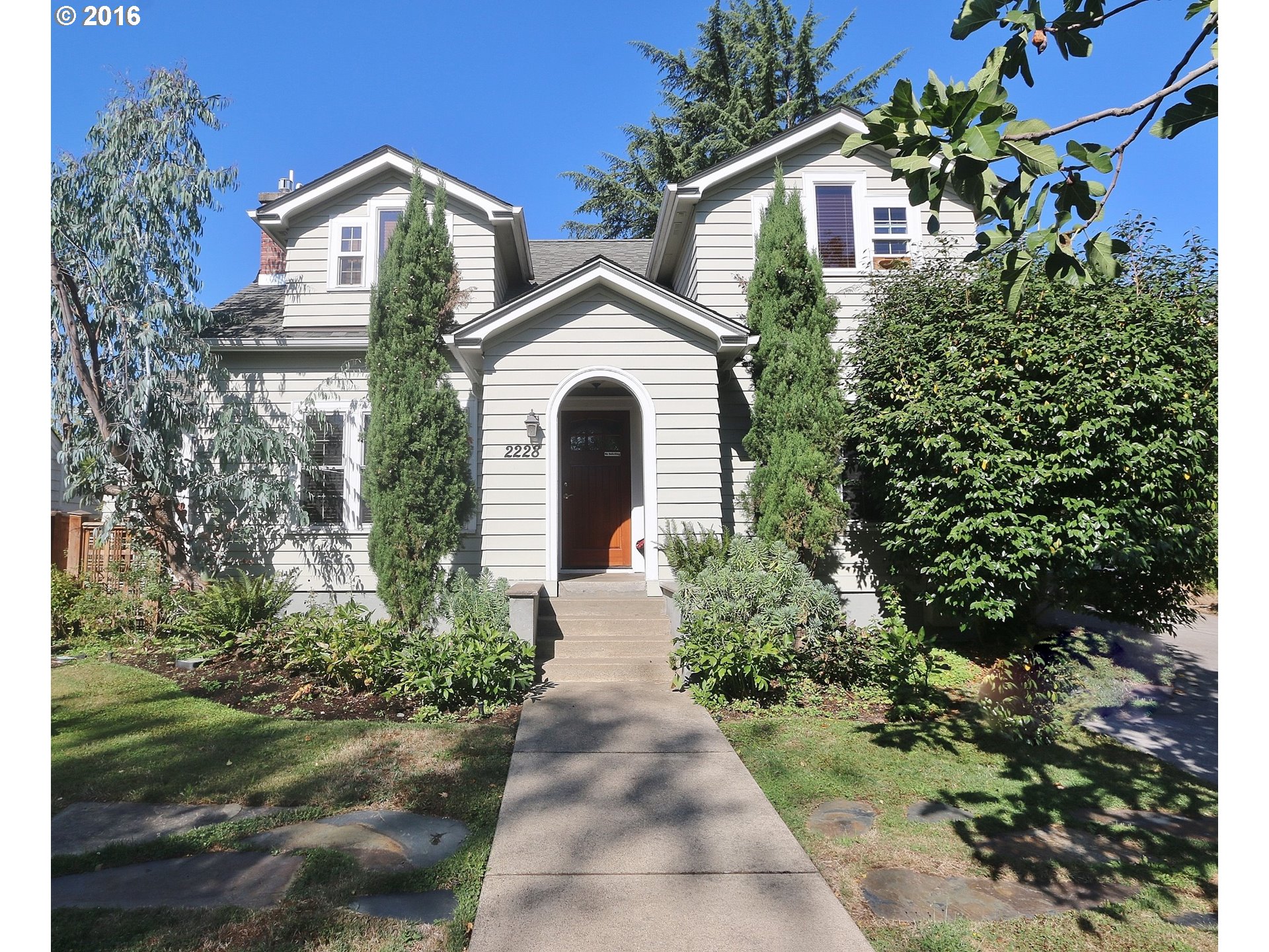 2228 Olive St, Eugene, OR 97405 photo 1