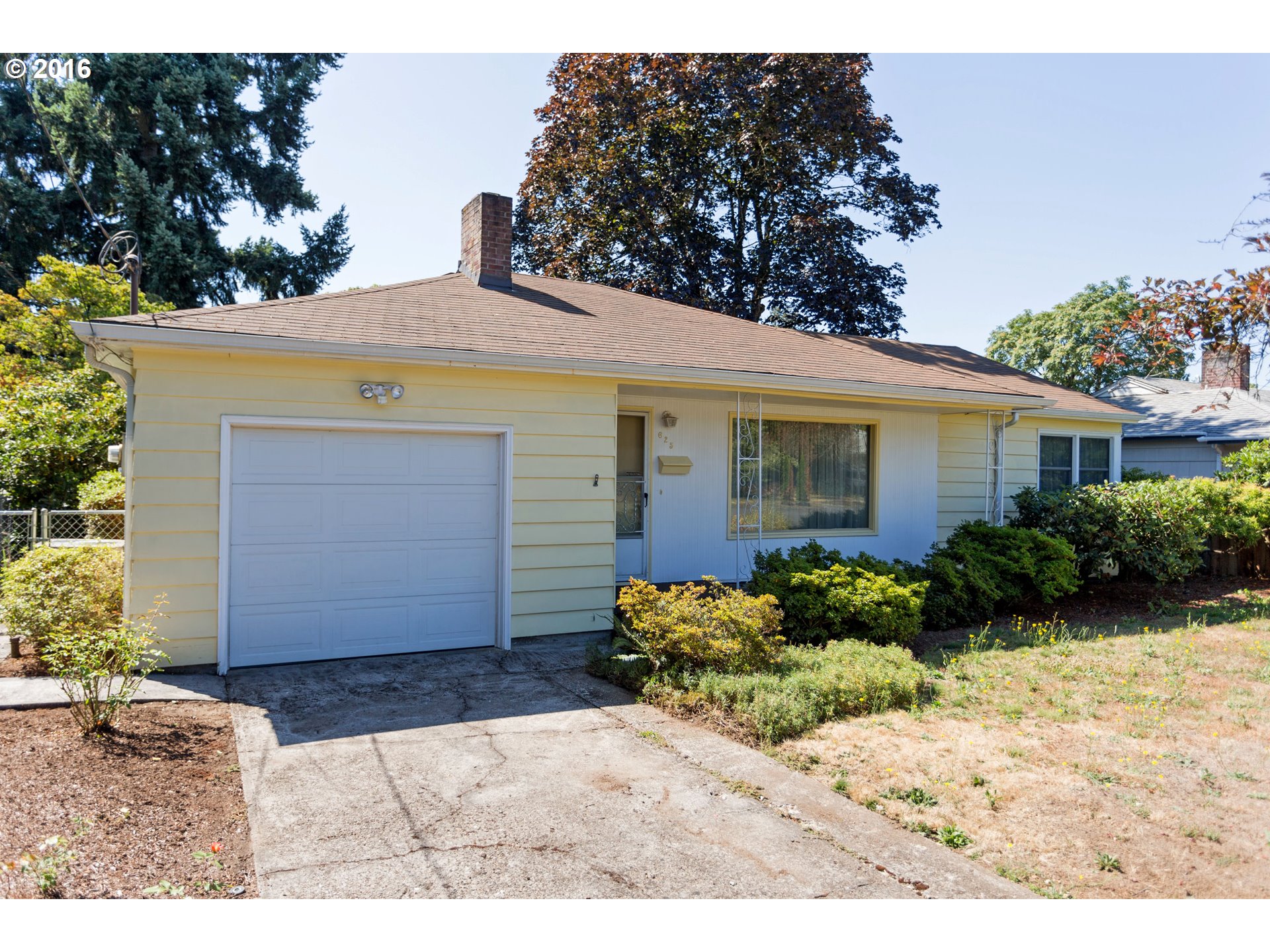 625 E Berkeley St, Gladstone, OR 97027 photo 1