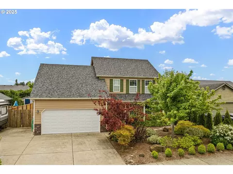 1190 Hazelnut Ct, Creswell, OR 97426